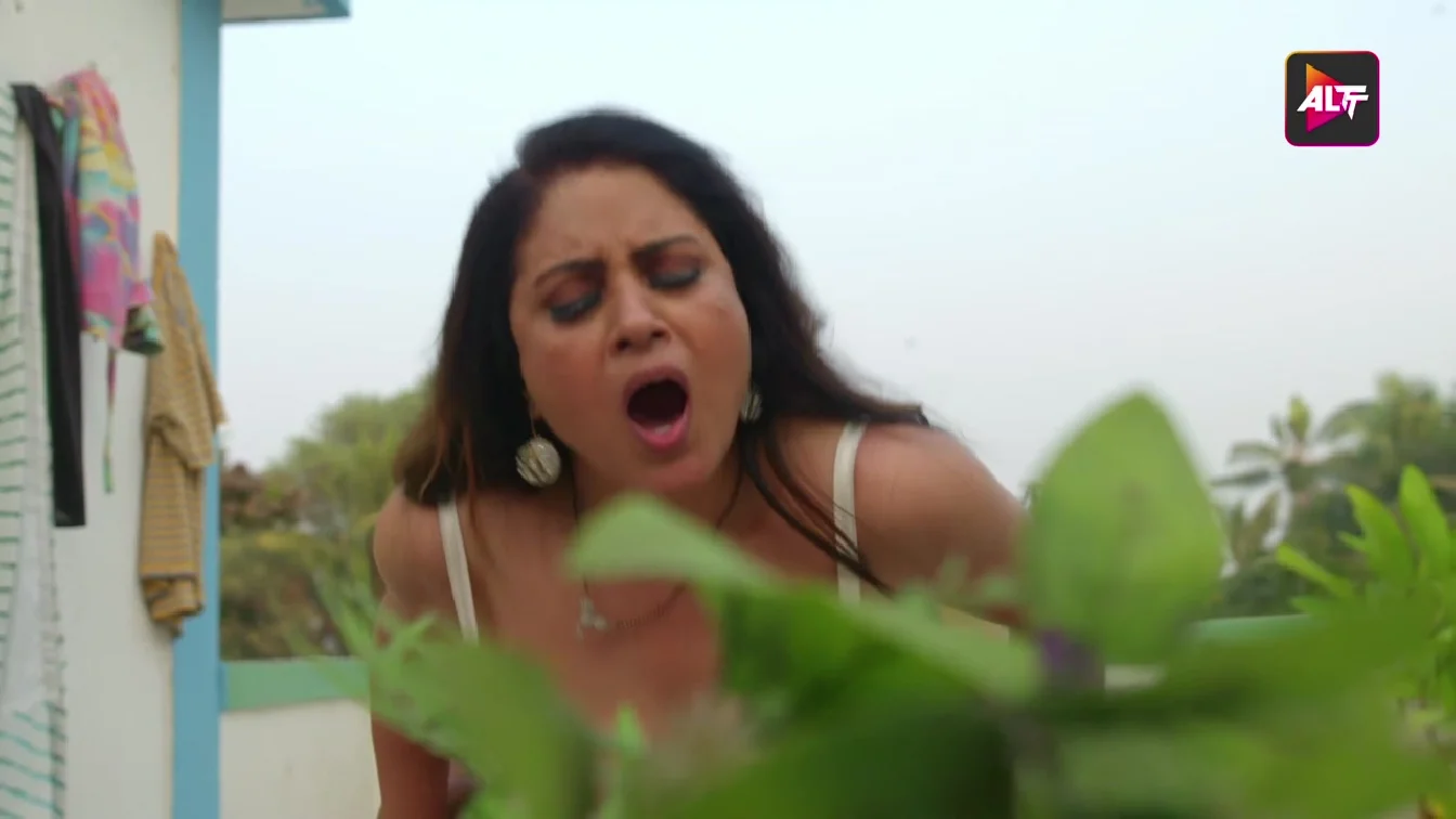 Utha Patak S04 E16-18 AltBalaji